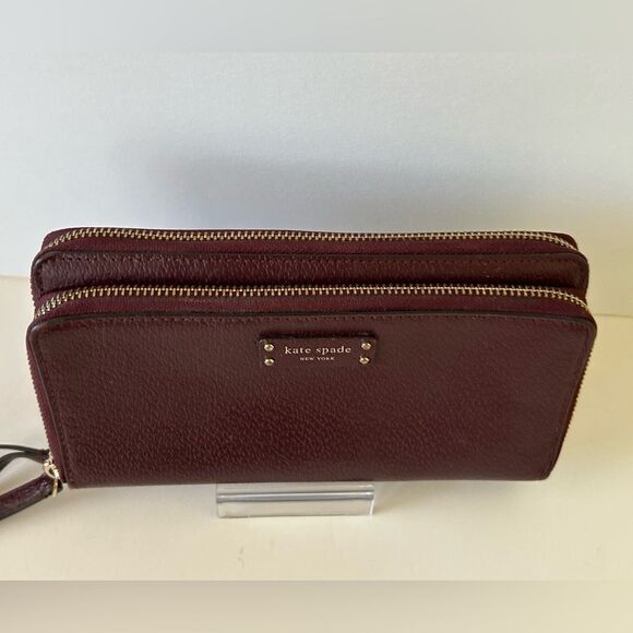 EUC Kate Spade Large Wallet Cherrywood pebble leather zip around wallet - Picture 3 of 8